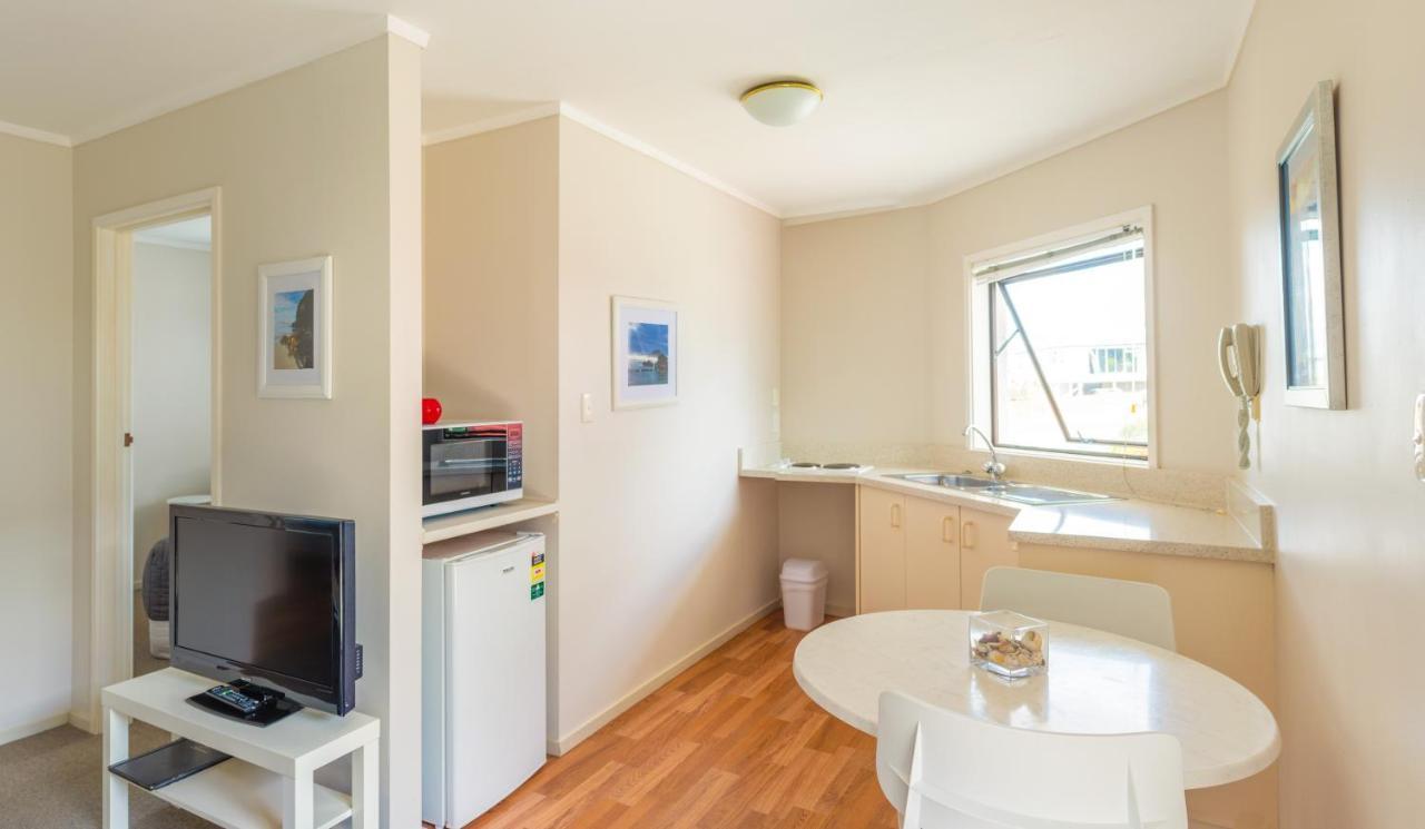 Snells Beach Motel Buitenkant foto