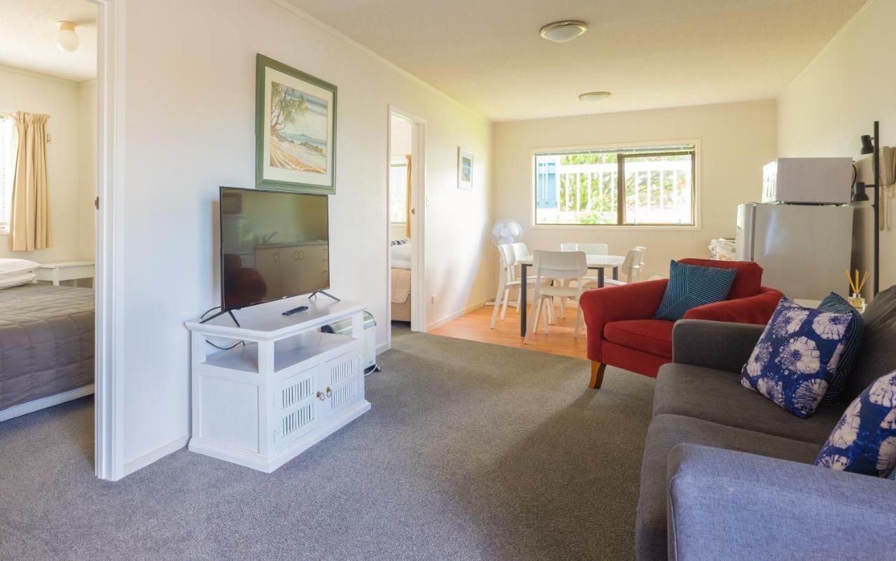 Snells Beach Motel Buitenkant foto