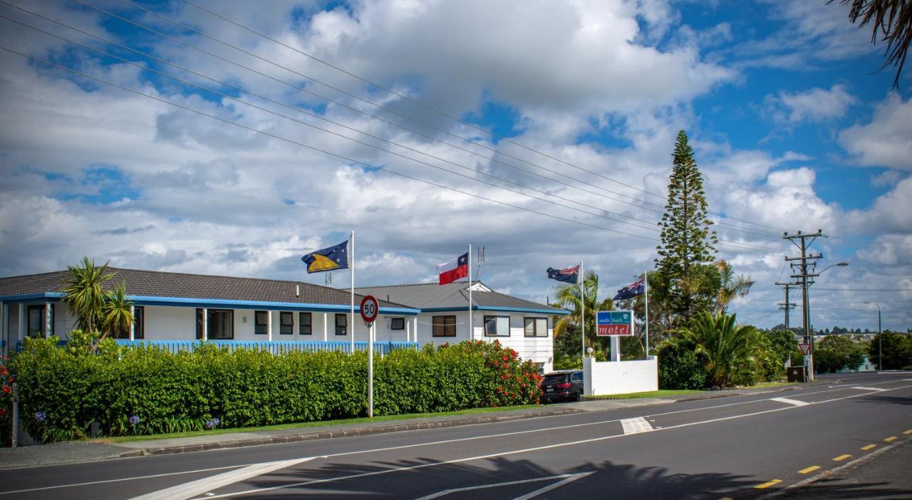 Snells Beach Motel Buitenkant foto