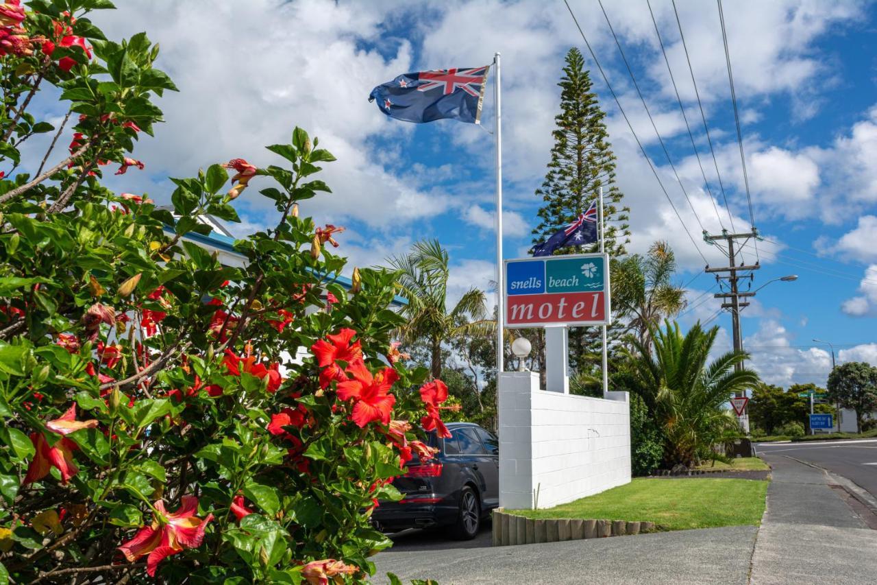 Snells Beach Motel Buitenkant foto