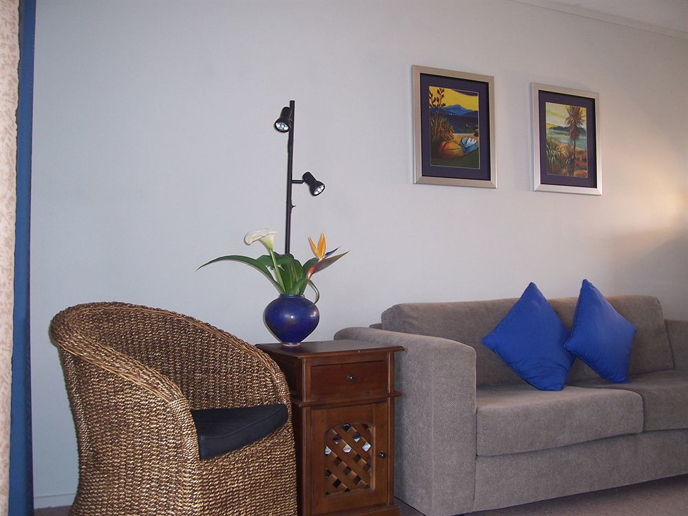 Snells Beach Motel Buitenkant foto